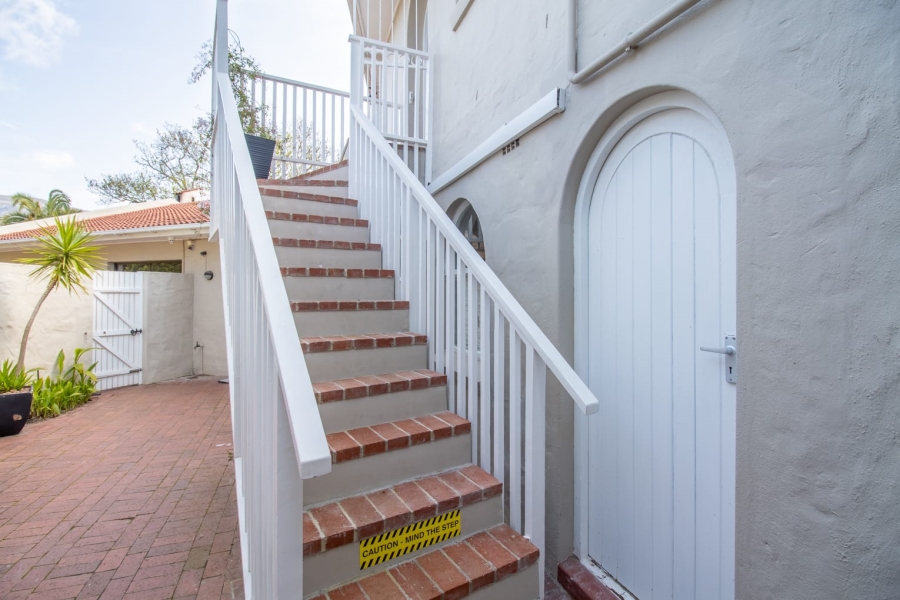 2 Bedroom Property for Sale in Belle Constantia Western Cape